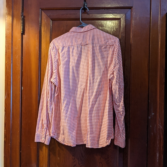 Gap ladies XXL red & white plaid shirt - Picture 3 of 4
